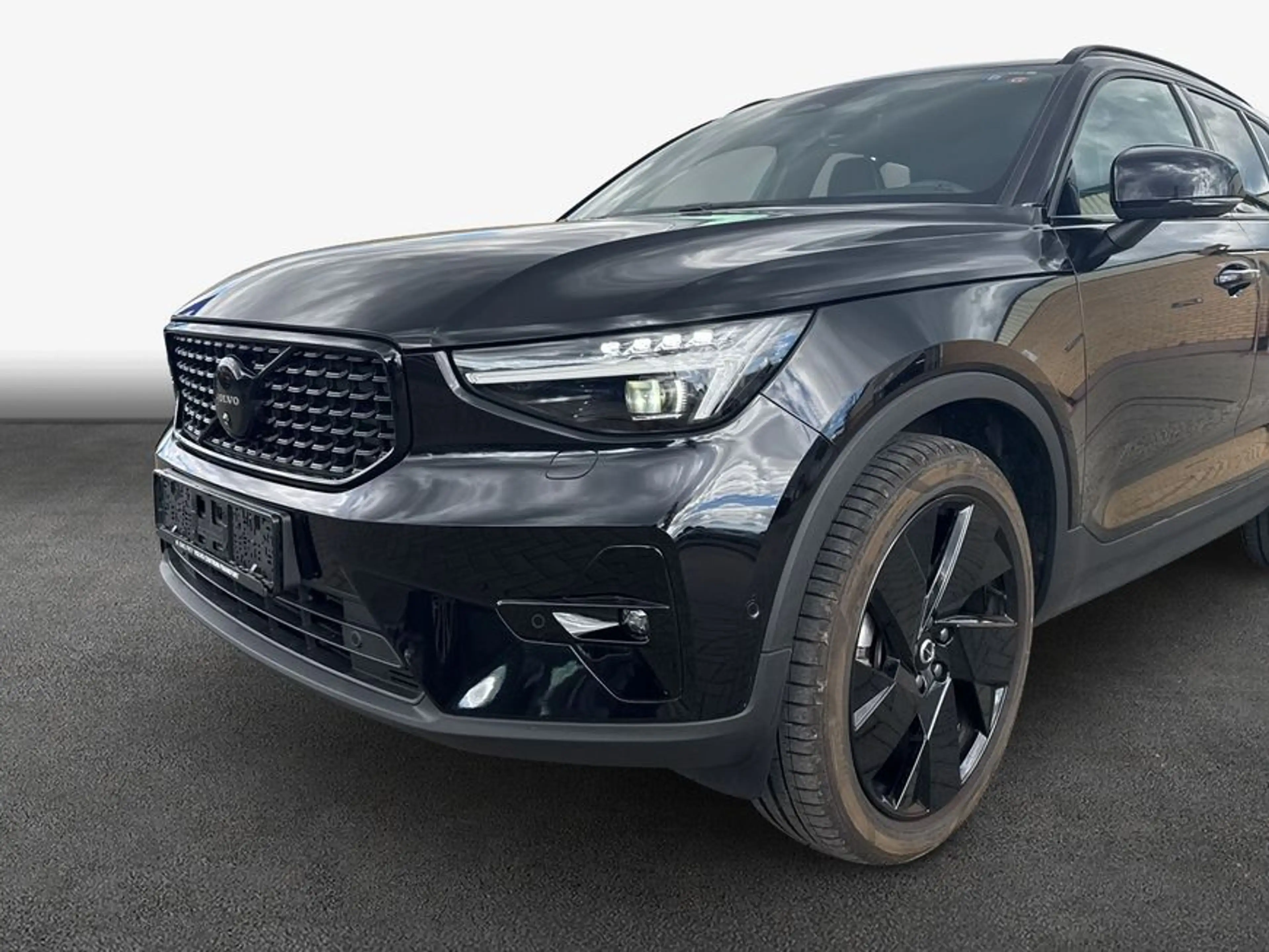 Volvo XC40 XC40 B3 B DKG Plus Black Edition — photo 6