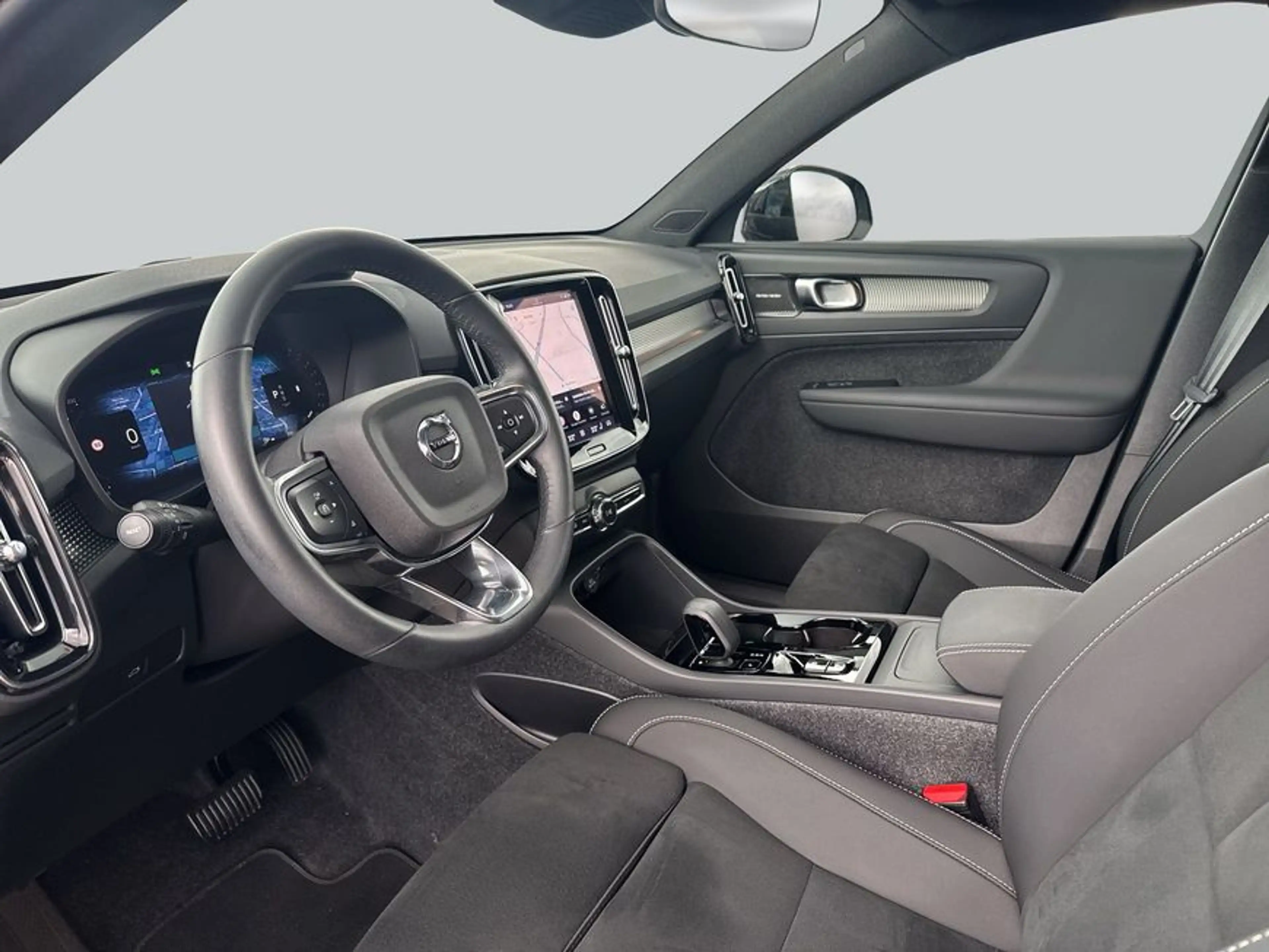 Volvo XC40 XC40 B3 B DKG Plus Black Edition — photo 10