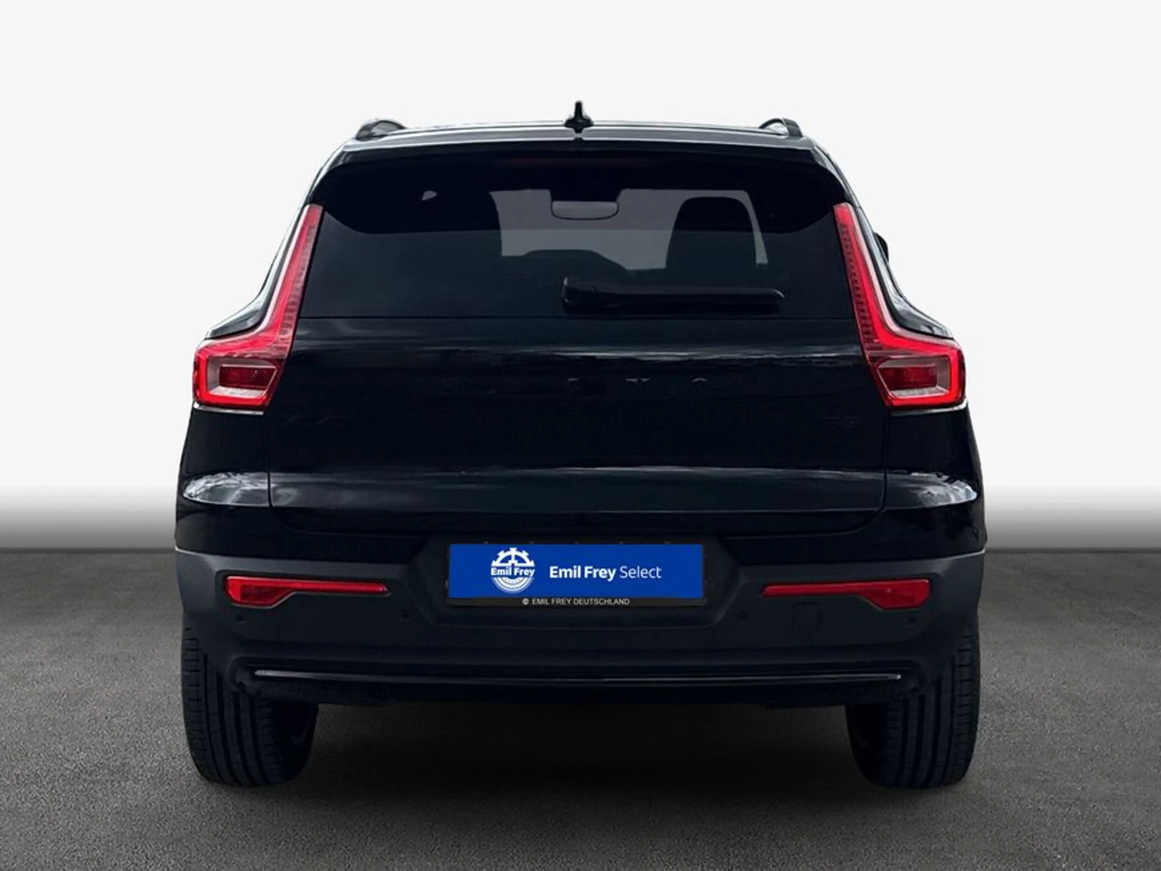 Volvo XC40 XC40 B3 B DKG Plus Black Edition — photo 5