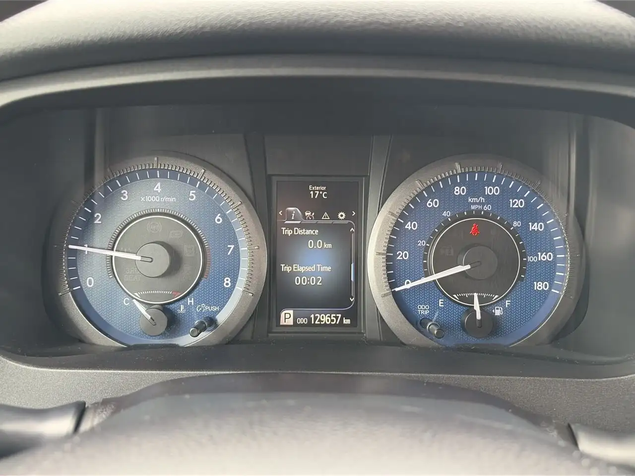 Toyota Sienna снимка Toyota Sienna