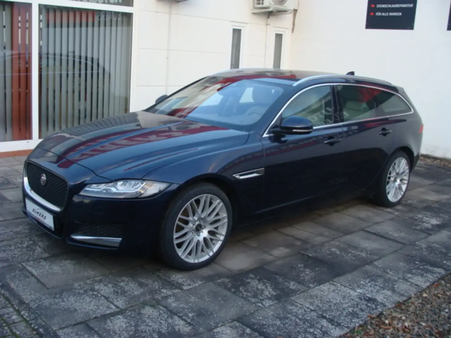 Jaguar XF Sportbrake  Portfolio AWD - 2