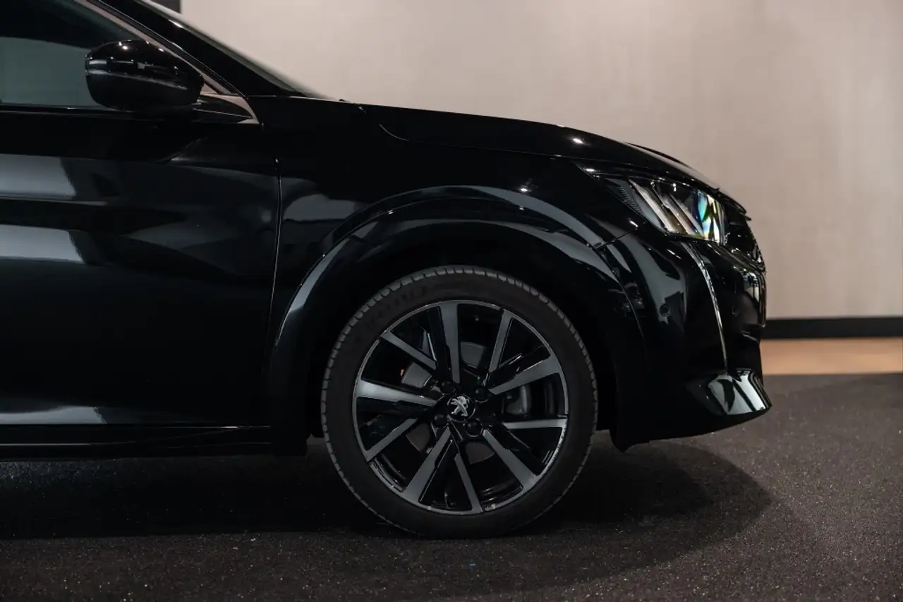 Peugeot 208 1.2 PureTech GT Pack | Pano | CarPlay | Camera | 27