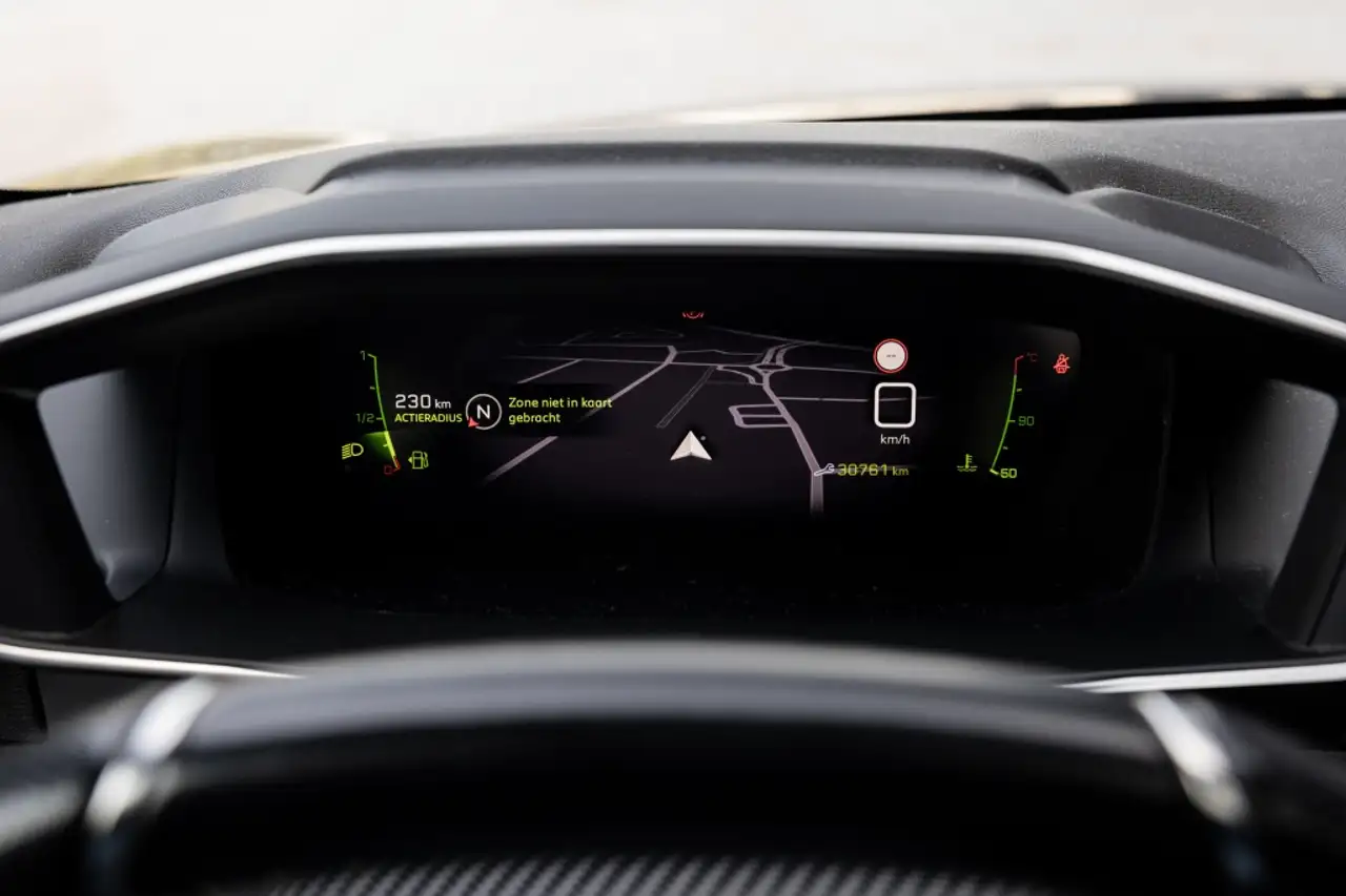 Peugeot 208 1.2 PureTech GT Pack | Pano | CarPlay | Camera | 15