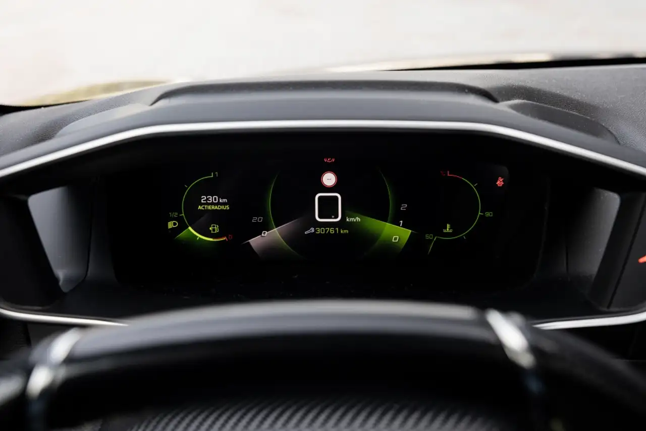 Peugeot 208 1.2 PureTech GT Pack | Pano | CarPlay | Camera | 13