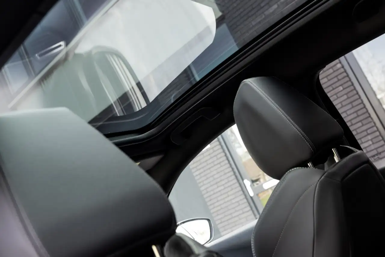 Peugeot 208 1.2 PureTech GT Pack | Pano | CarPlay | Camera | 16