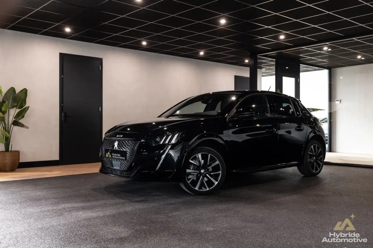 Peugeot 208 1.2 PureTech GT Pack | Pano | CarPlay | Camera |