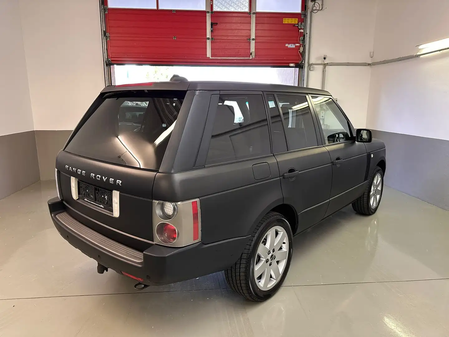 Land Rover Range Rover Vouge SE Schwarz - 2