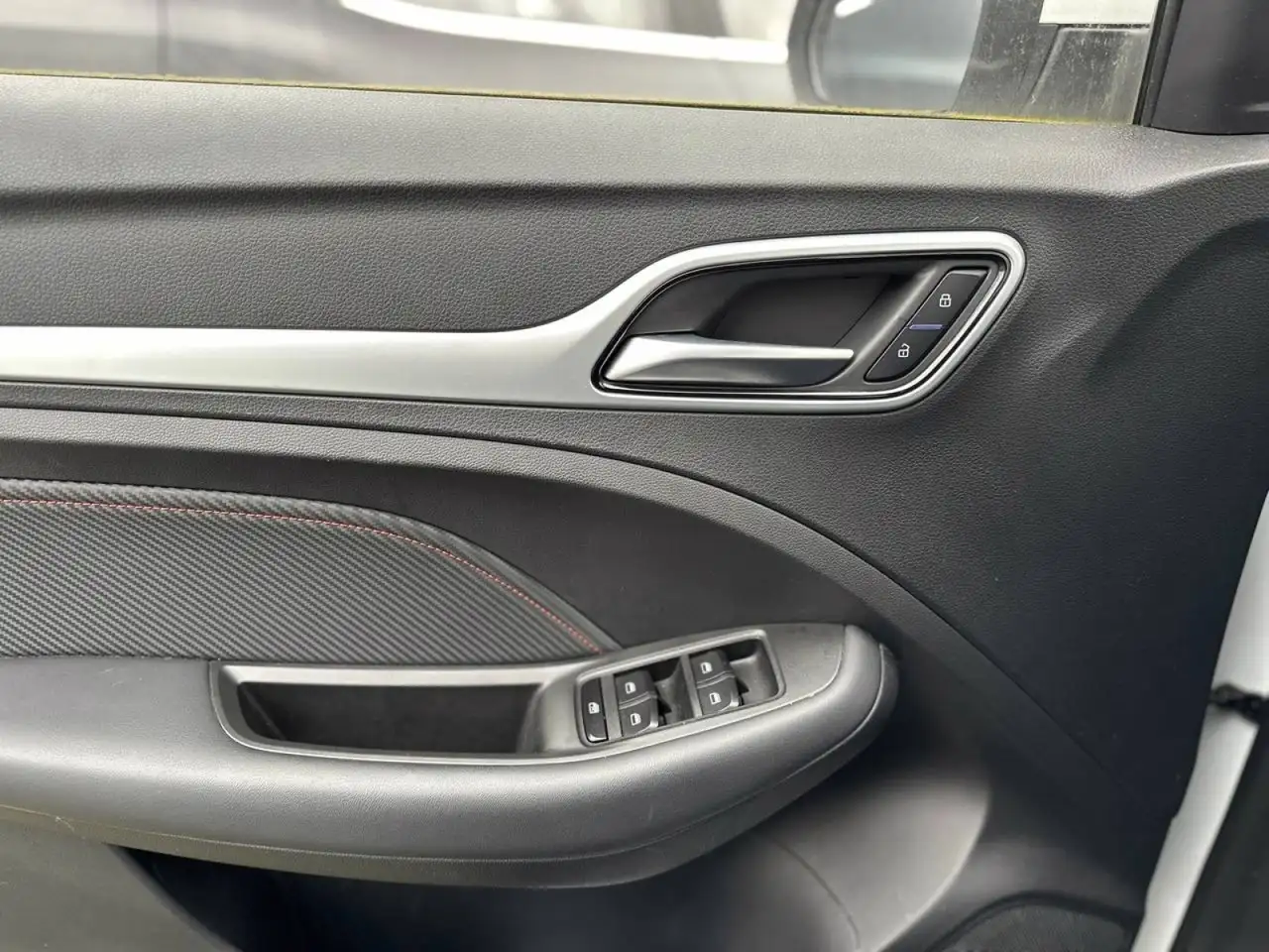 MG ZS 1.0 T-GDI Luxury, миниатюра 15