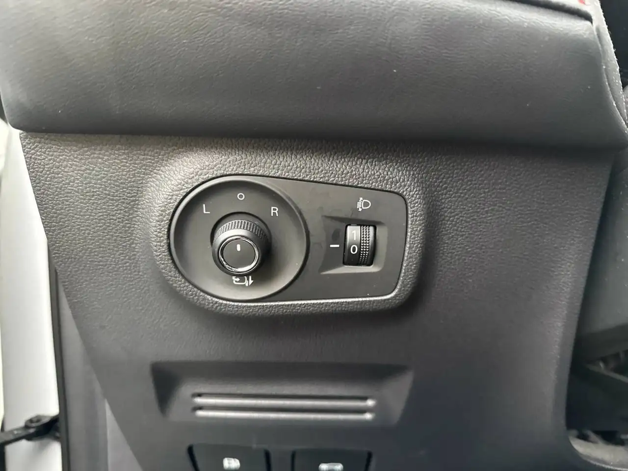 MG ZS 1.0 T-GDI Luxury, миниатюра 19