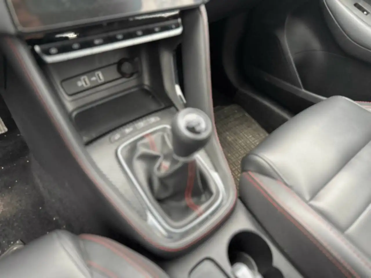MG ZS 1.0 T-GDI Luxury, миниатюра 23
