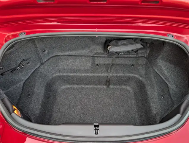 Mazda MX-5 view 21