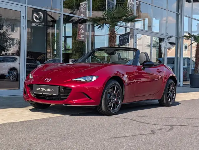 Mazda MX-5 view 2