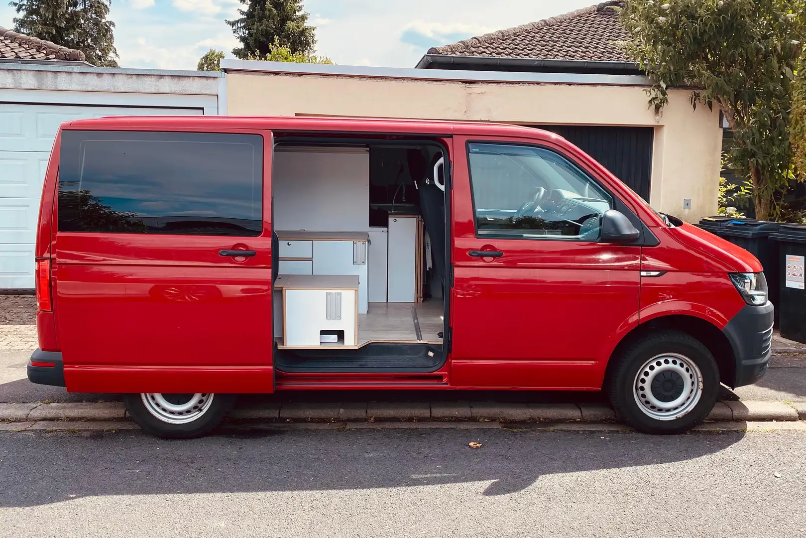 Volkswagen T6 Caravelle Camper-Professioneller Ausbau - Neuwertig Rot - 1