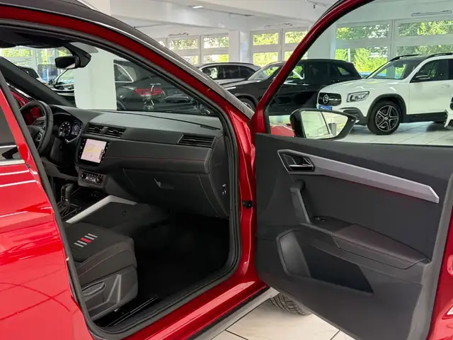Seat Arona view 8