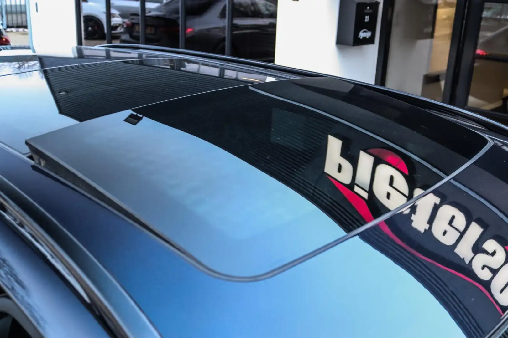 BMW M550 5-serie Touring M550xd LCI DEALER OH PANO ACC 360 Negro - 2