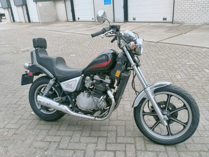 Kawasaki LTD 450 - foto 5