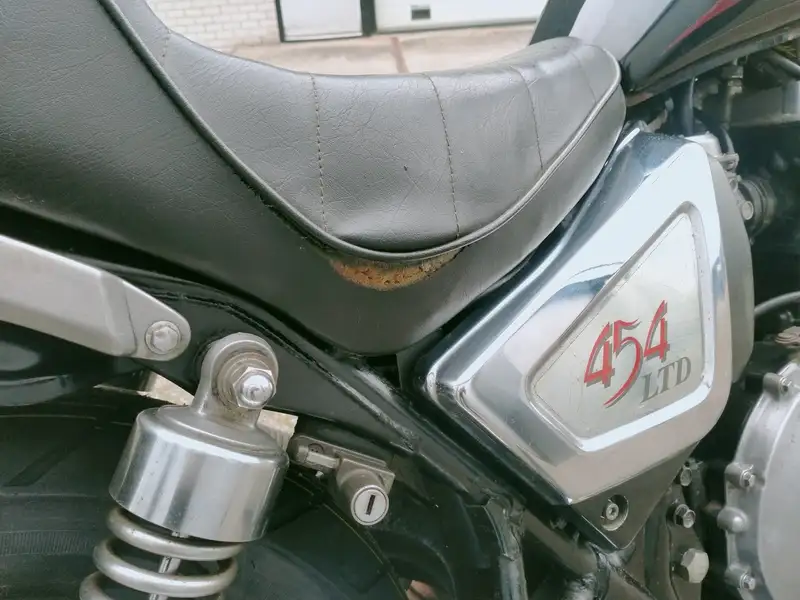 Kawasaki LTD 450 - foto 8