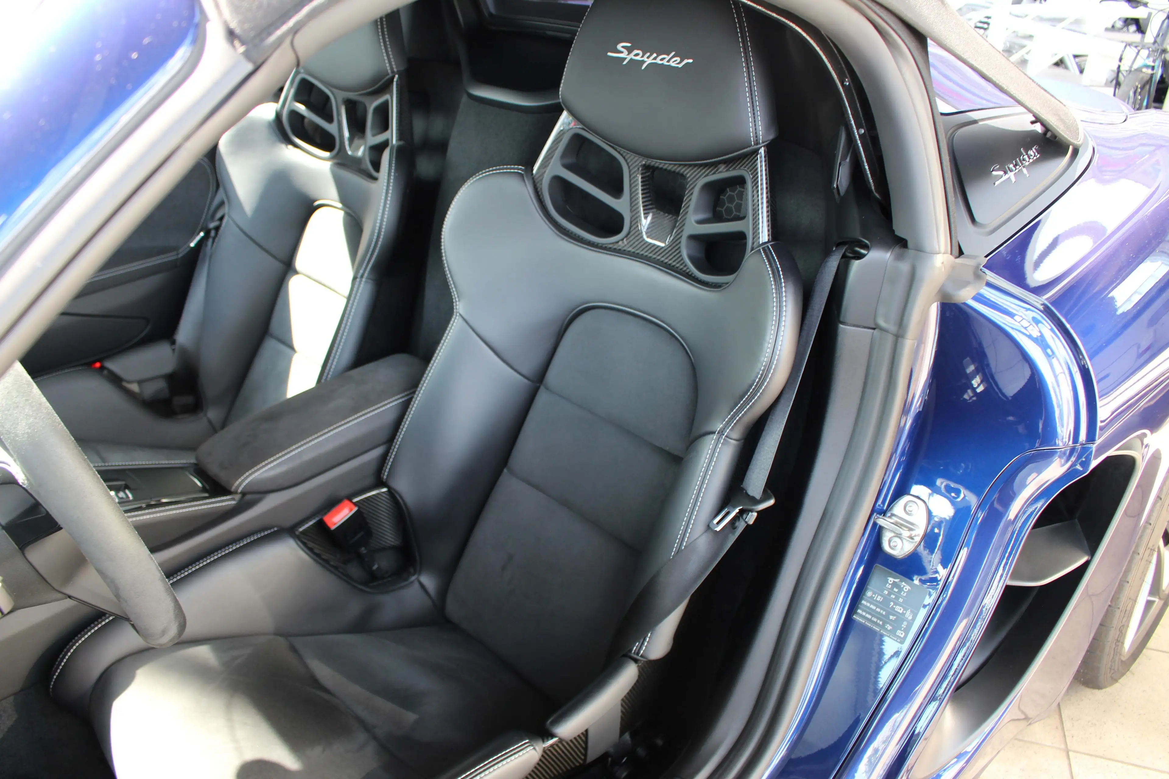 Porsche Boxster Spyder 1.Hand Porsche Approved — photo 9