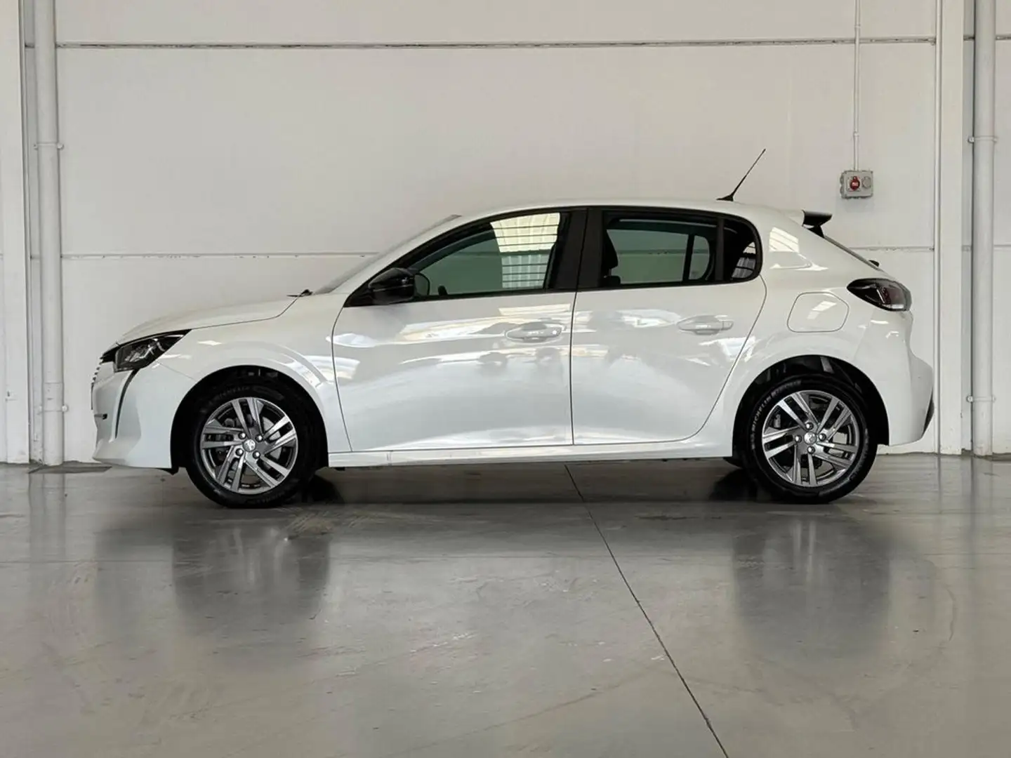 Peugeot 208 PureTech Active Pack Bianco - 2