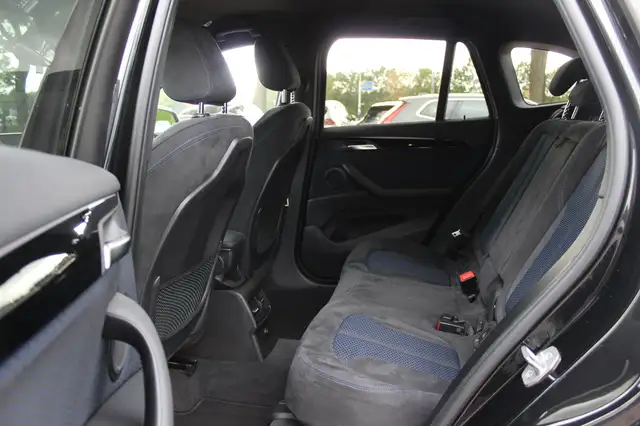 BMW X1 view 11