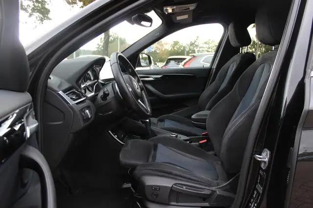 BMW X1 view 10