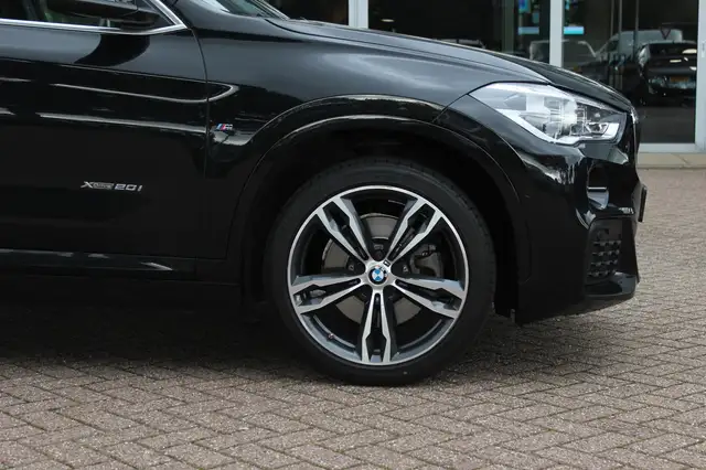 BMW X1 view 14