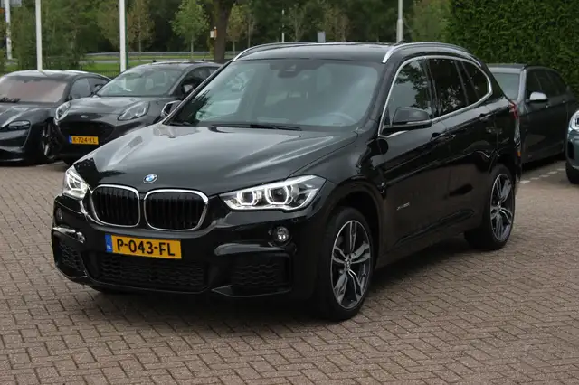 BMW X1 view 6