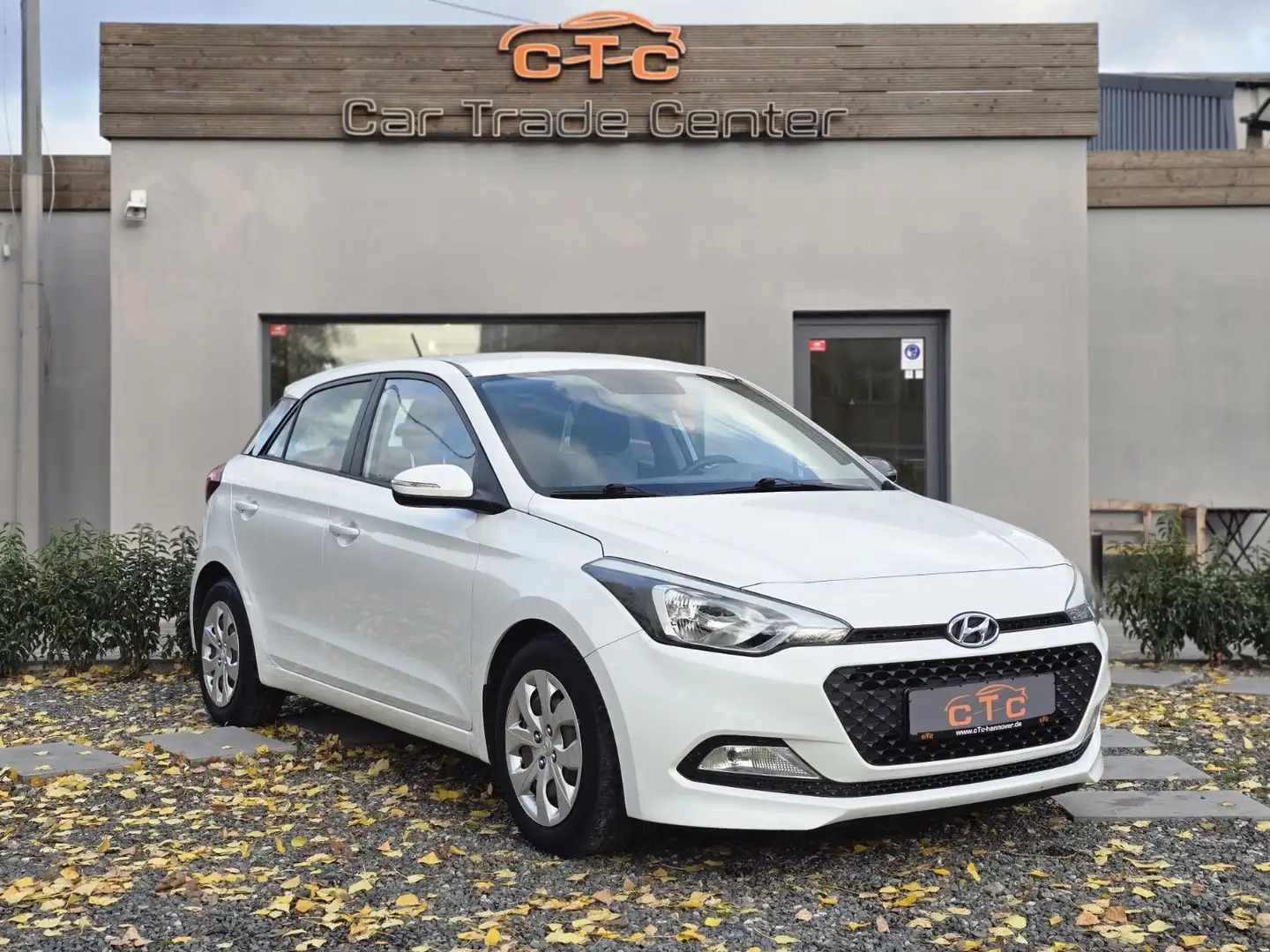 Hyundai i20 Classic/1Hd/8fach/Klima/EU6/TÜV+Inspekt.NEU Blanc - 2