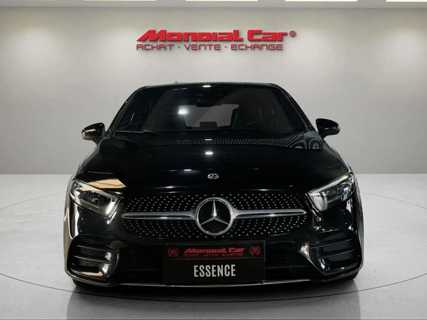Mercedes-Benz A 200 A 200 AMG * CARPLAY * GPS * sièges chauffants * Zwart - 2