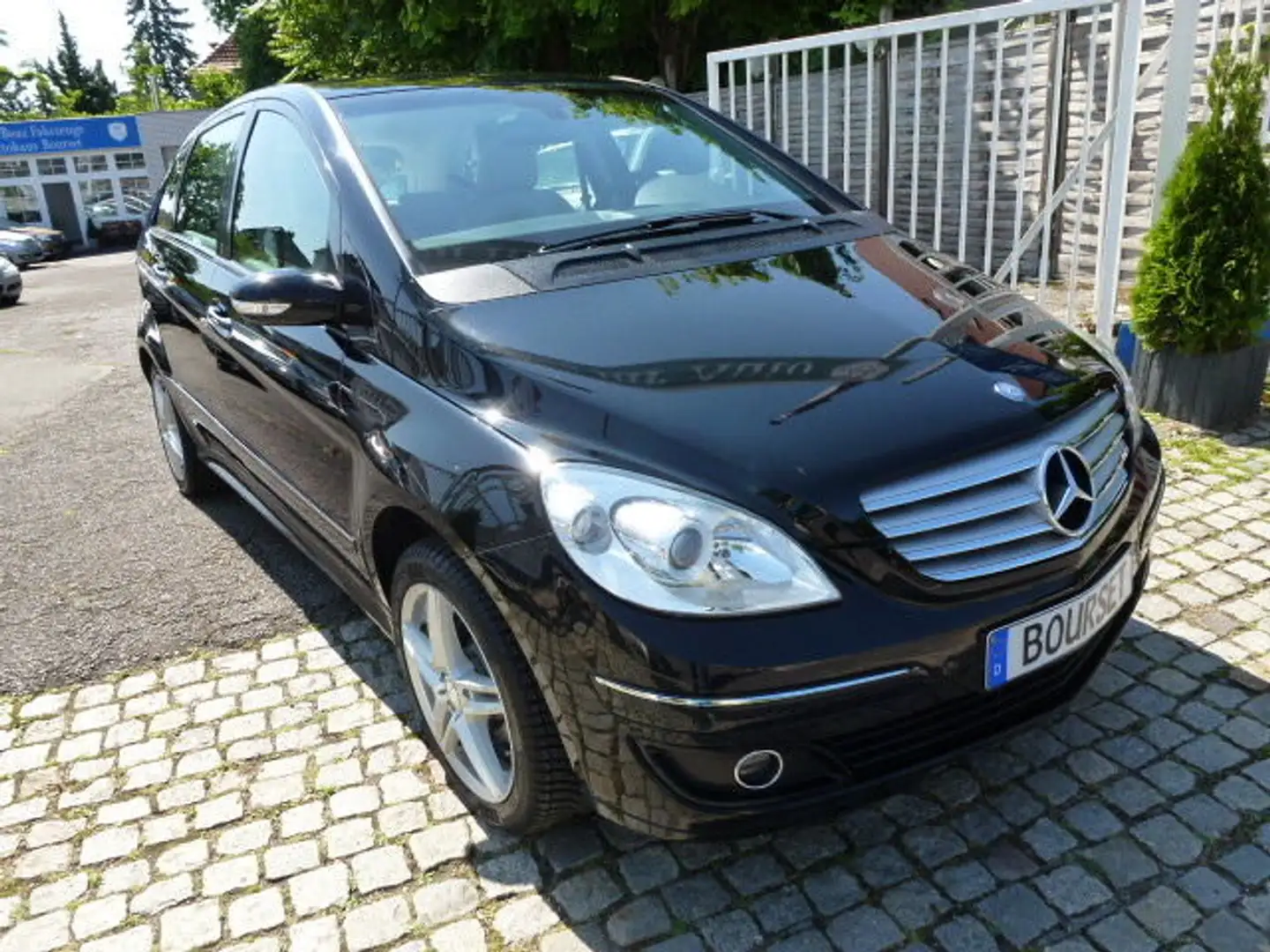 Mercedes-Benz B 150 Autom-Klima-erst 69.000KM-Sitzheizung Allwetterber Schwarz - 2