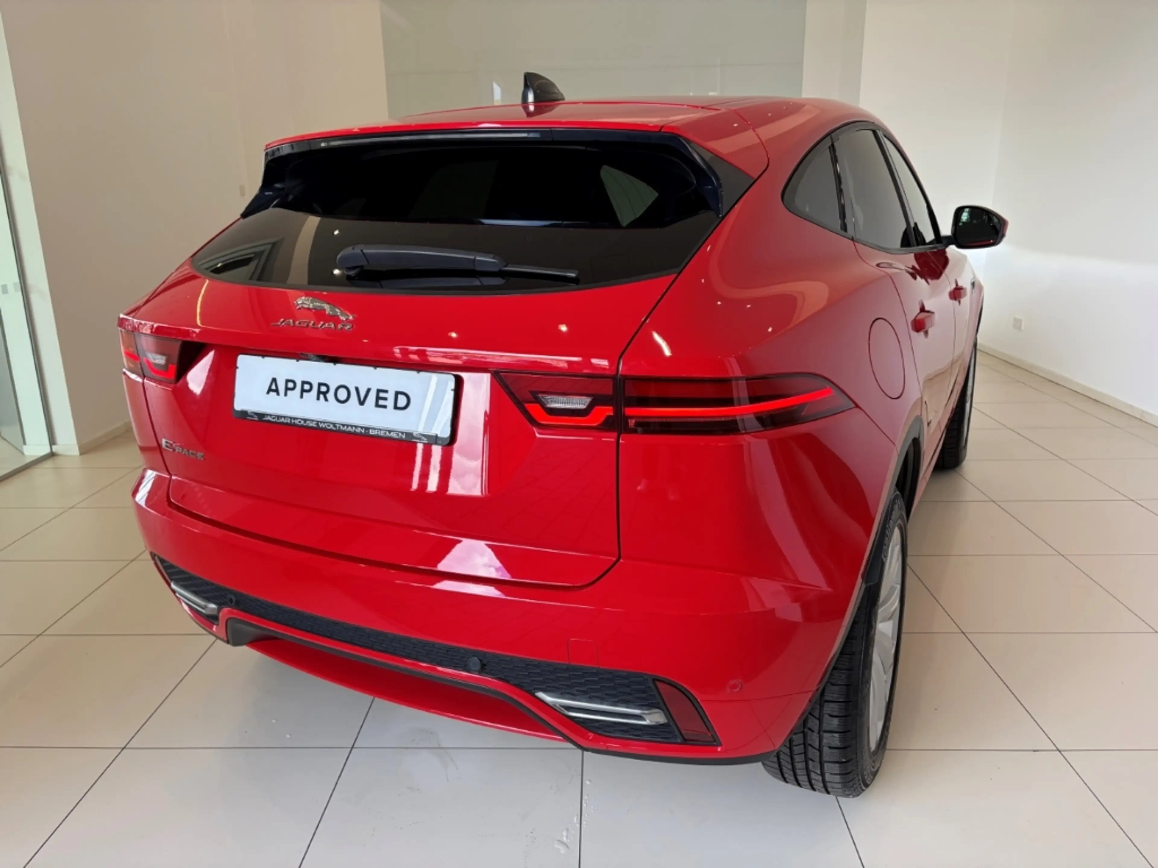 Jaguar E-Pace D200 R-Dynamic SE AWD Meridian LED ACC — photo 12