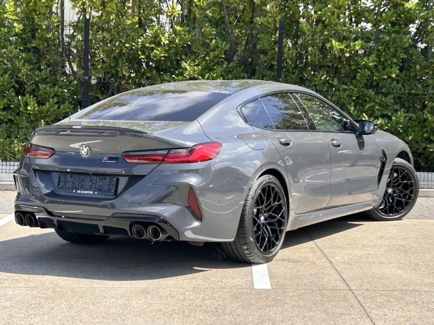 BMW M8 Gran Coupé Szary - 2