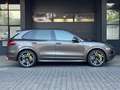 Porsche Cayenne Turbo S ° Sport Design°1.Hand°Exklusiv Brun - thumbnail 2