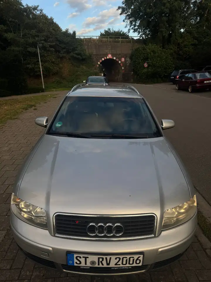 Audi A4 Avant 2.0, foto 8