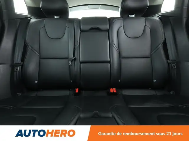 Volvo V40 view 15