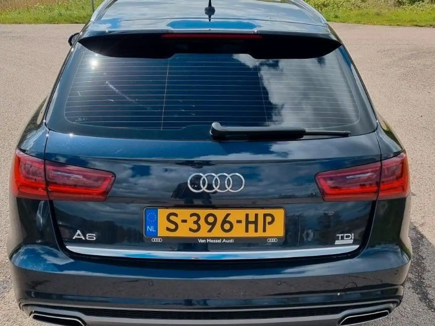 Audi A6 A6 2.0 TDI u. S line Ed Blauw - 2