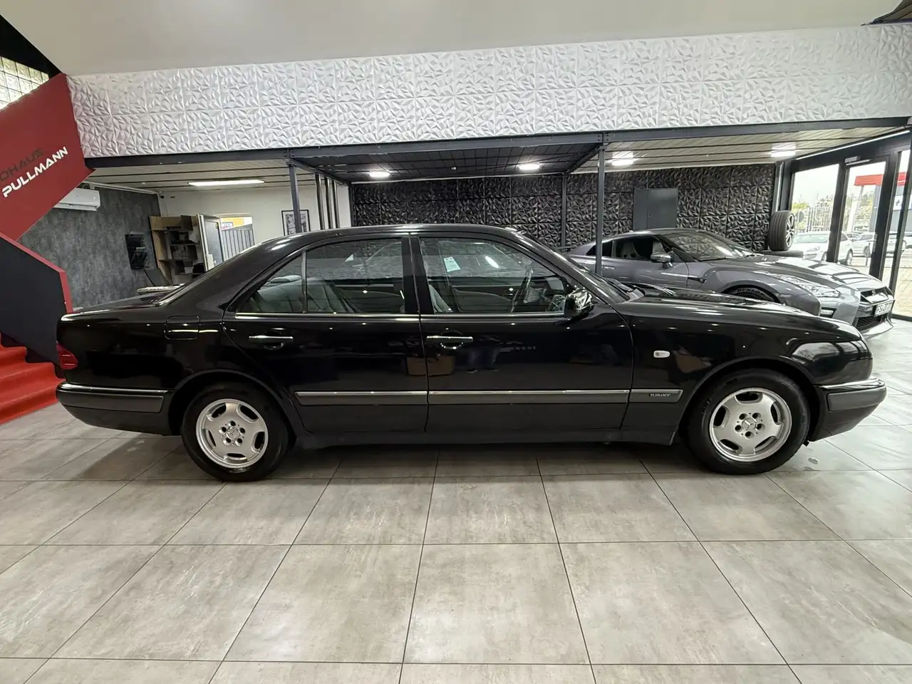 Mercedes-Benz E 240 Elegance +TEMPOMAT+KLIMA+SITZHEIZ+, foto 5