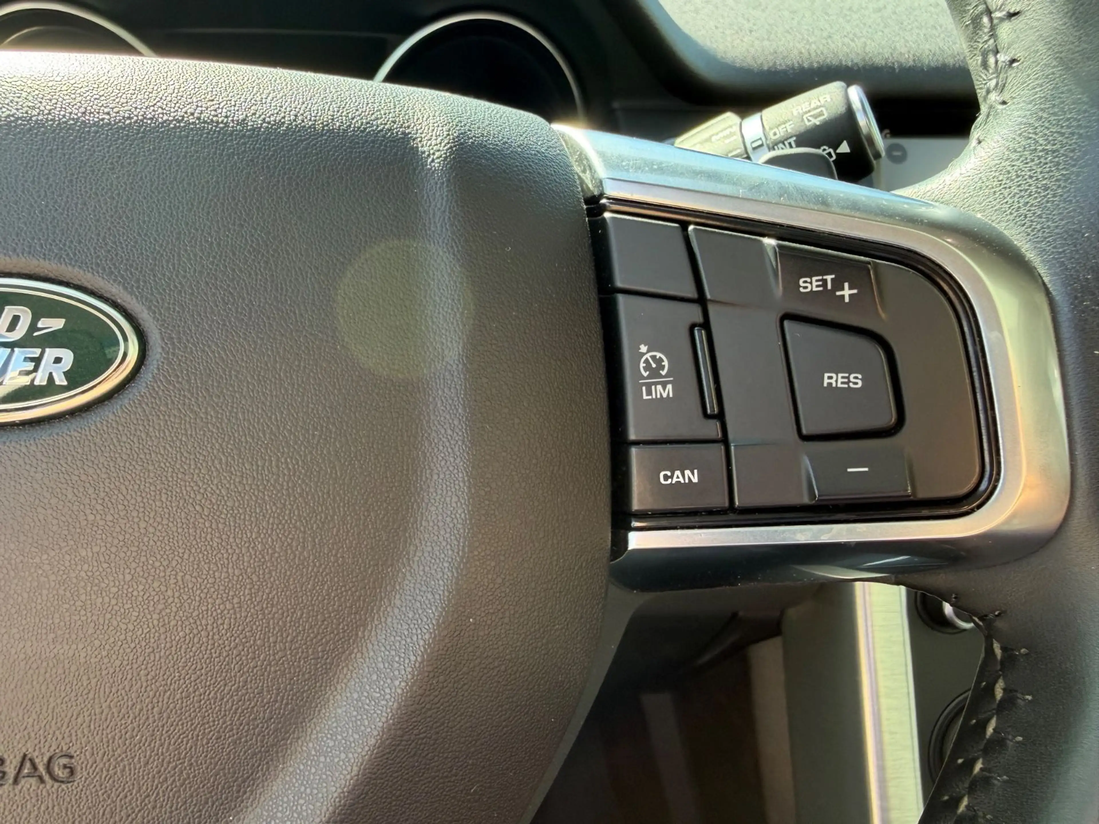 Land Rover Discovery Sport HSE *PANO/AHK/LEDER* — photo 13