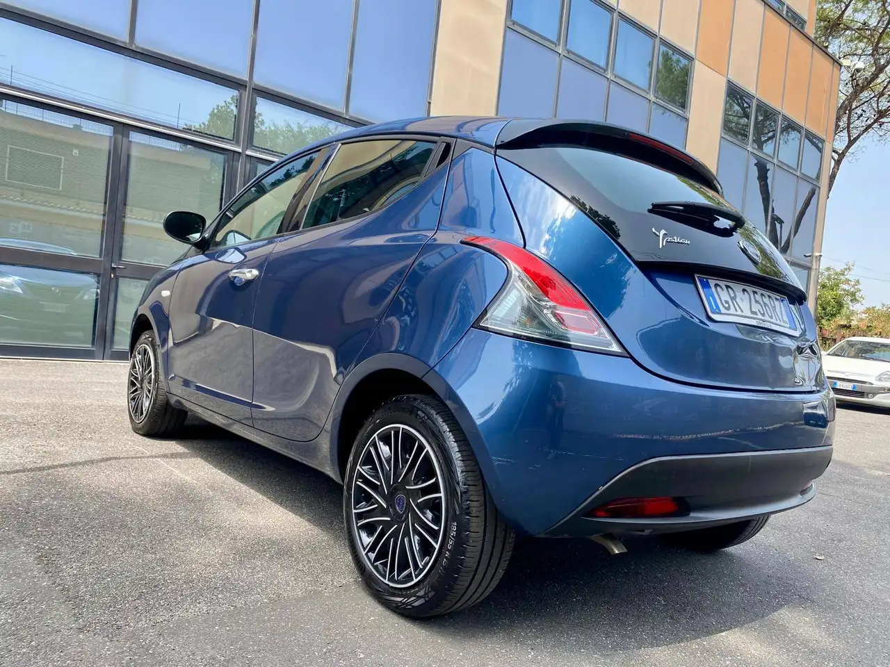 Lancia Ypsilon 2023