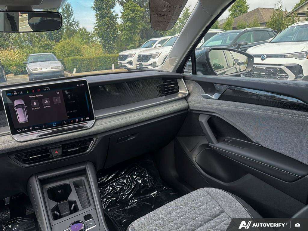 used 2025 Volkswagen Tiguan car, priced at $33,648