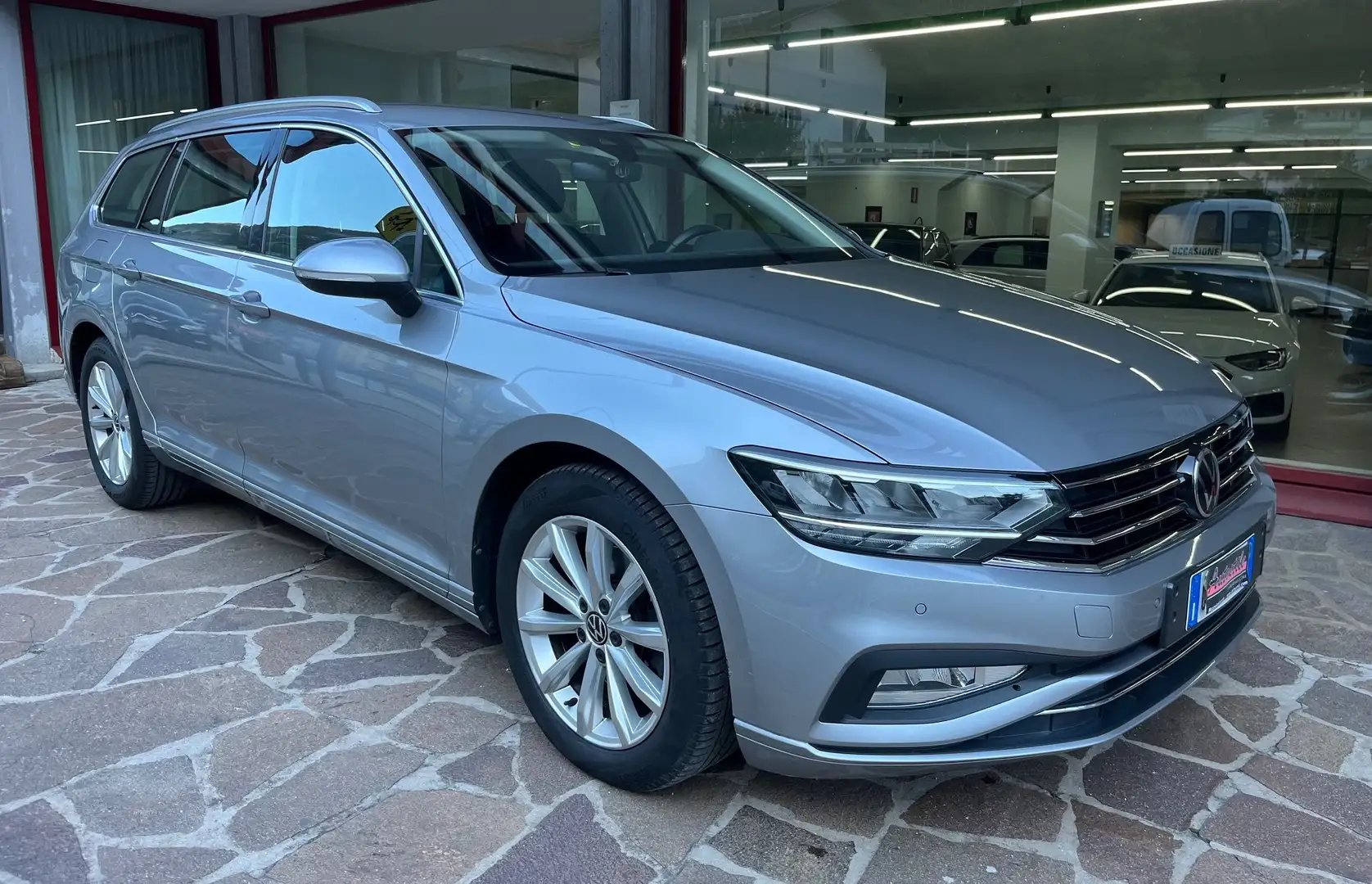 Volkswagen Passat Variant Passat VIII Variant 2.0 tdi Business 150cv dsg Argent - 1