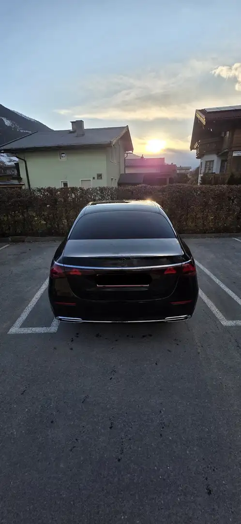 Mercedes-Benz E 220 E 220d 4 Matic Avantgarde Schwarz - 2