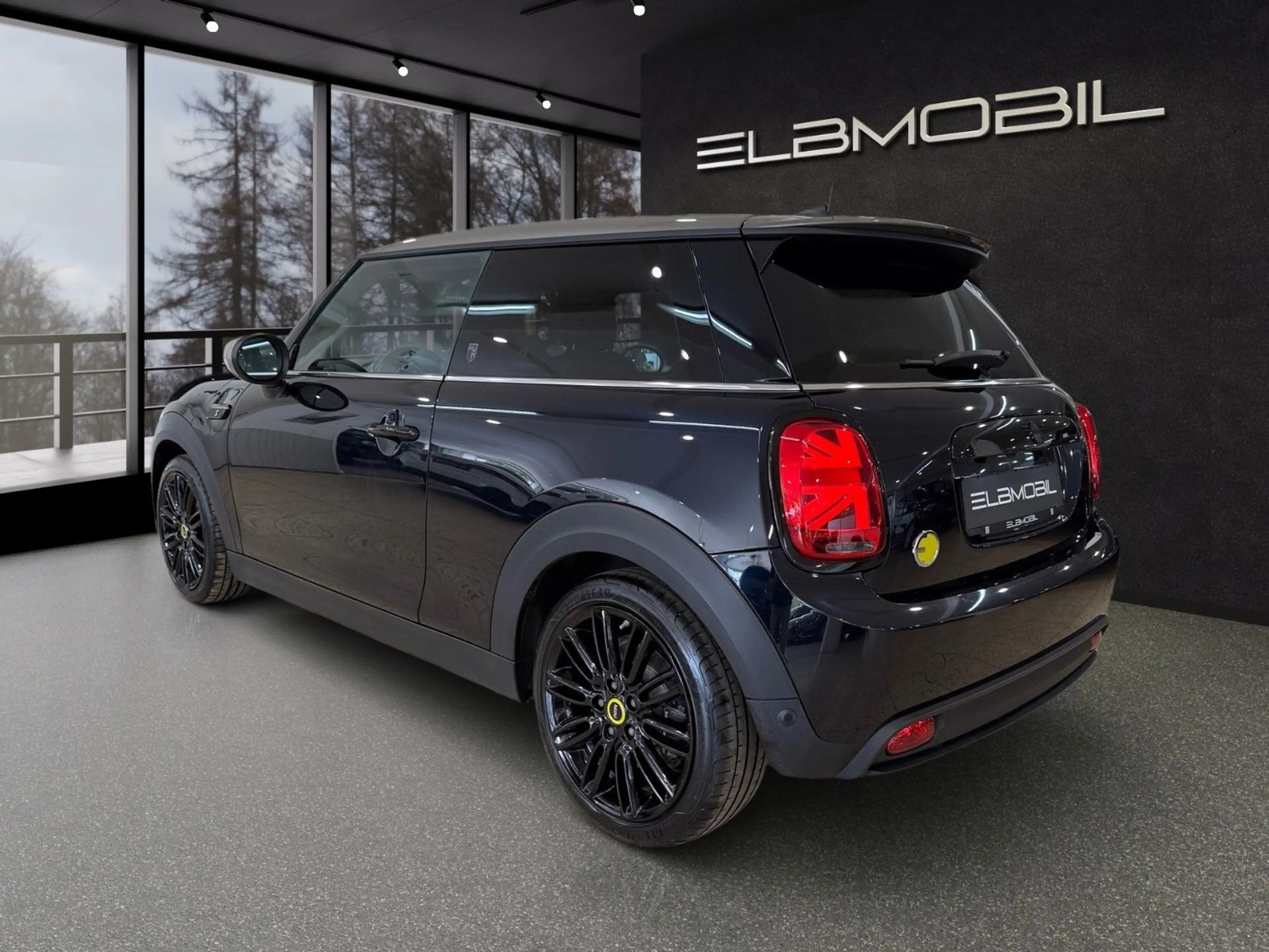 MINI Cooper SE Yours Trim* Wireless Charging*Premium — photo 4