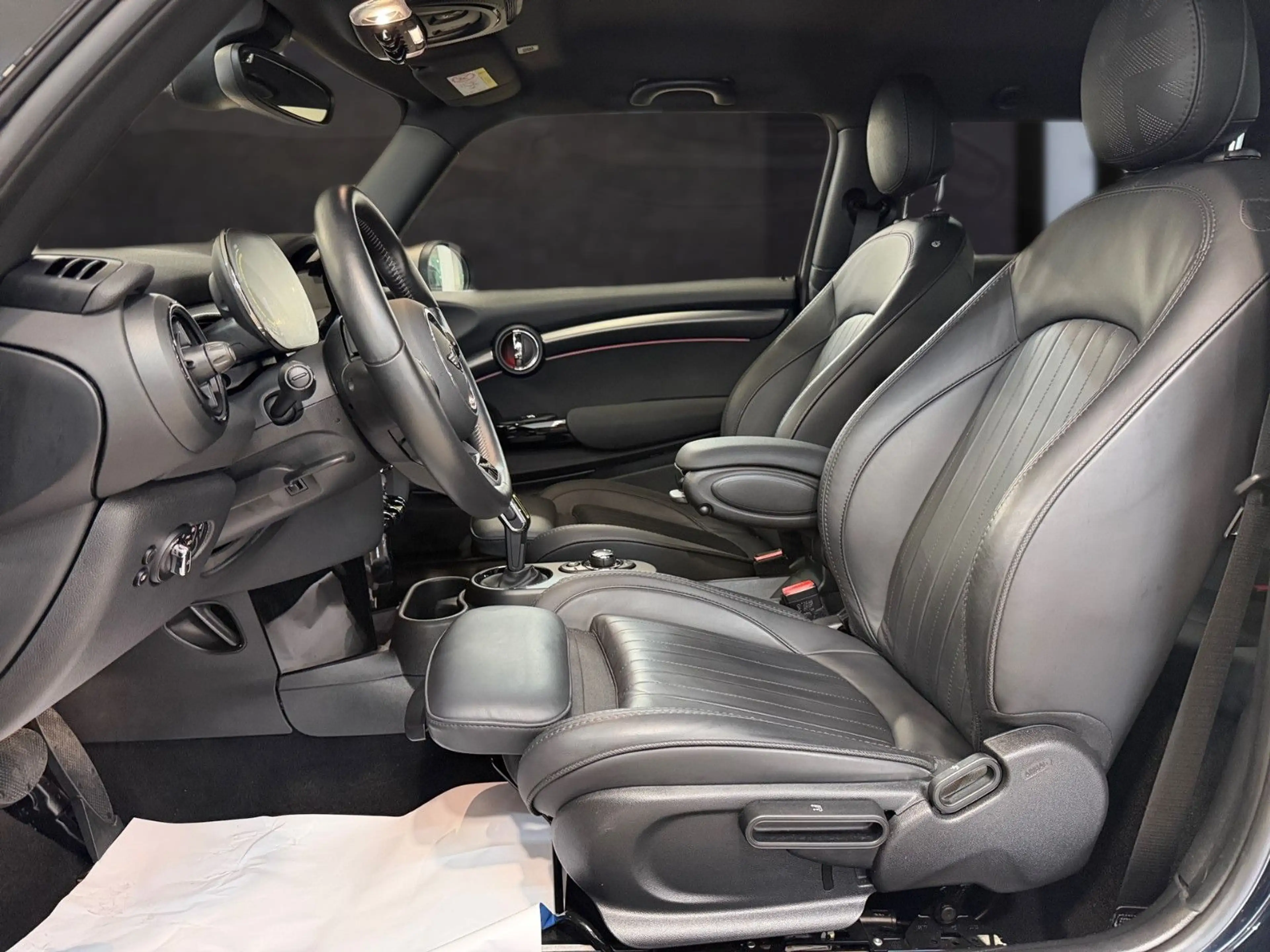MINI Cooper SE Yours Trim* Wireless Charging*Premium — photo 10