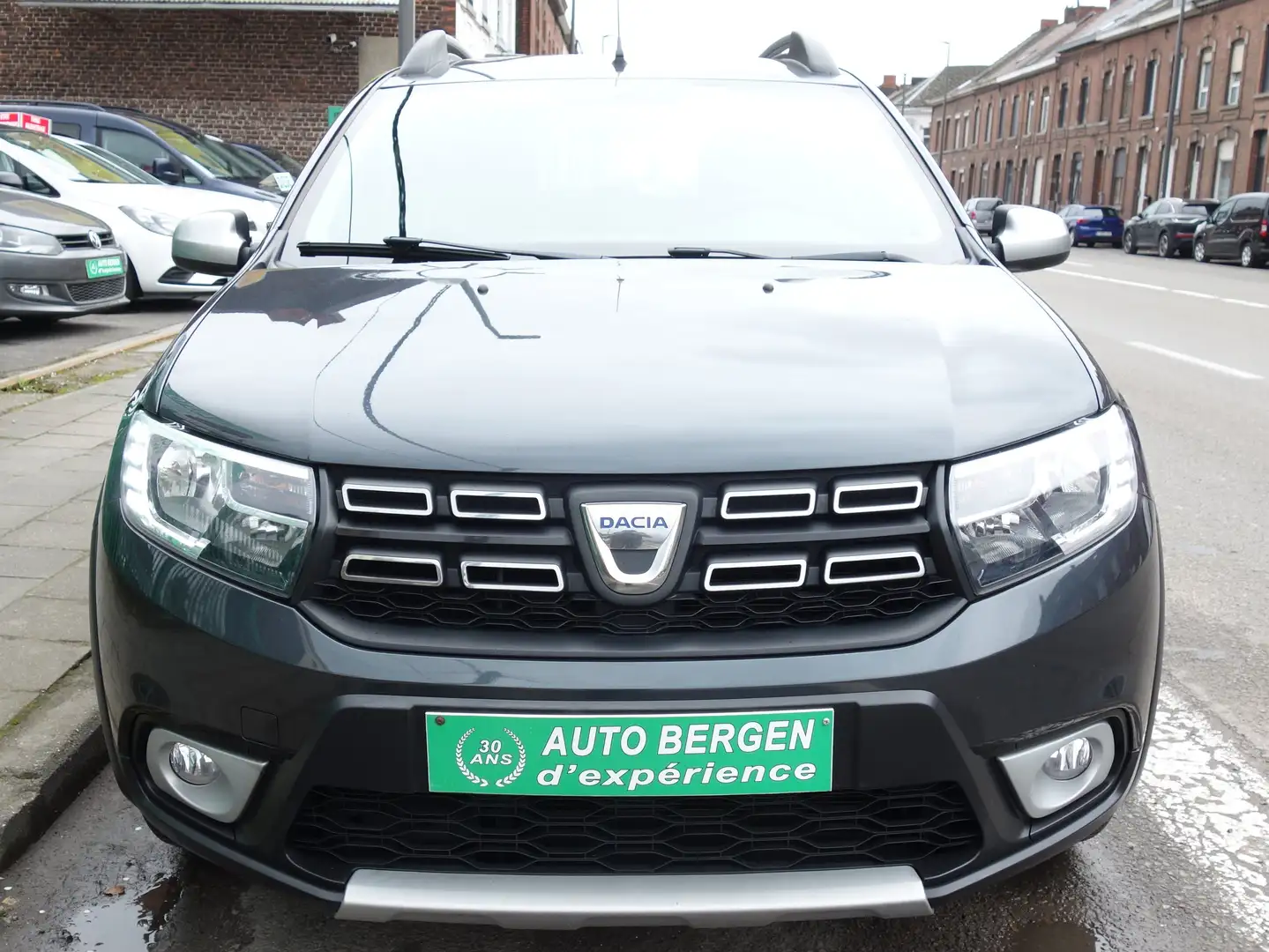 Dacia Sandero 0.9 TCe Stepway Plus*1MAIN CARNET*GPS CAMERA* Gris - 2