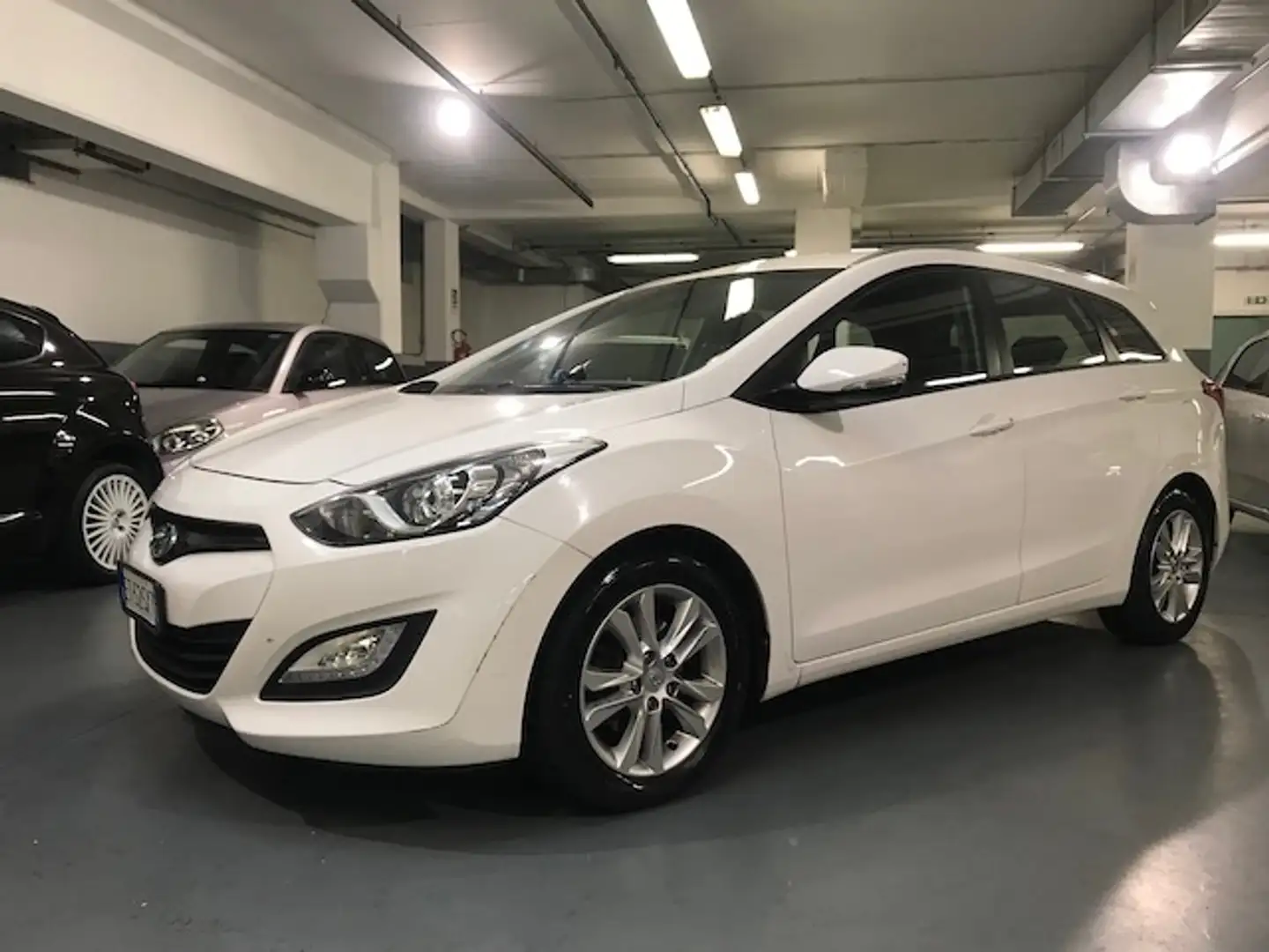 Hyundai i30 i30 Wagon 1.6 crdi Classic 110cv FRIZIONE NUOVA - 2