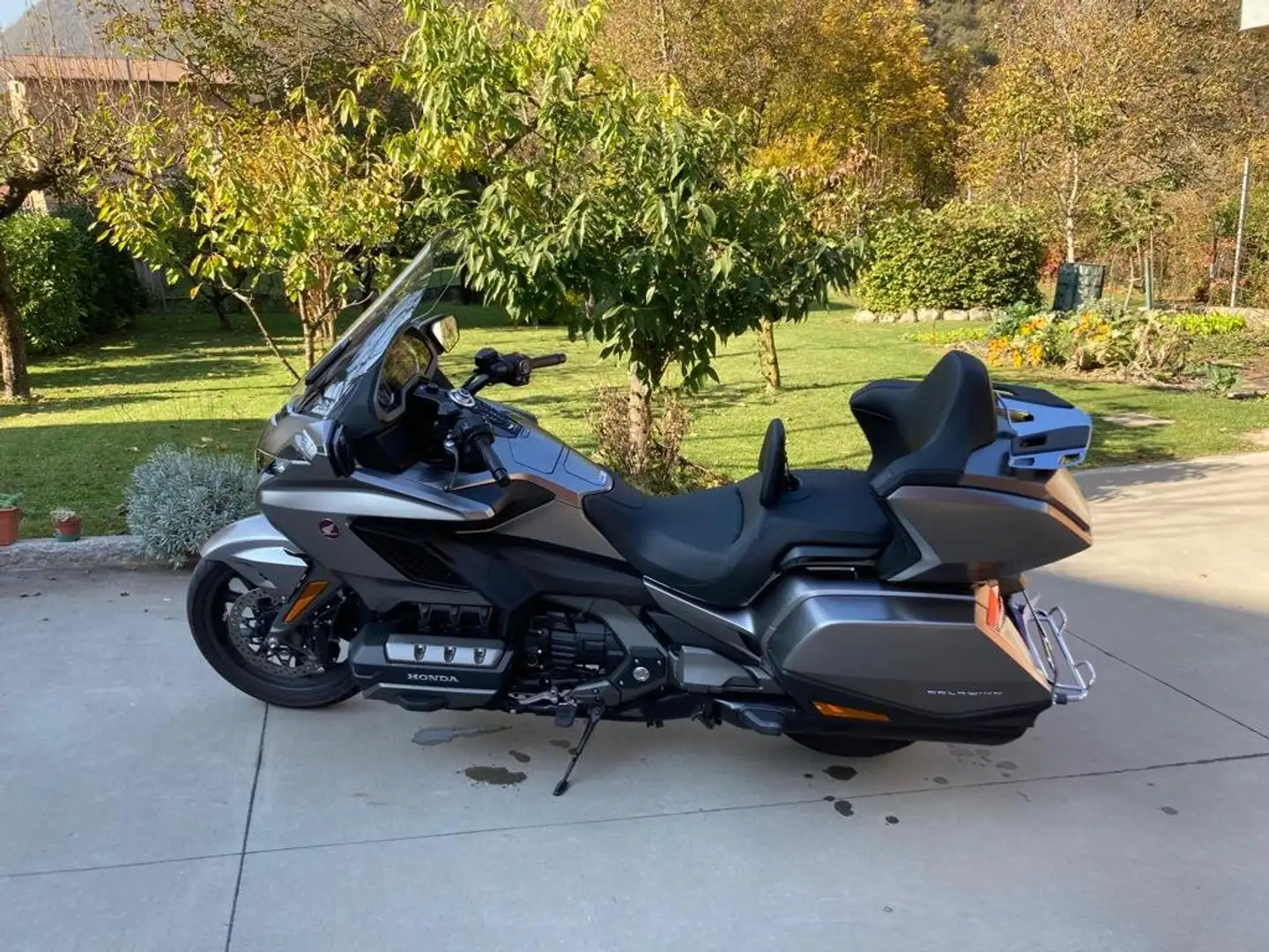 Honda Gold Wing tour Gris - 2