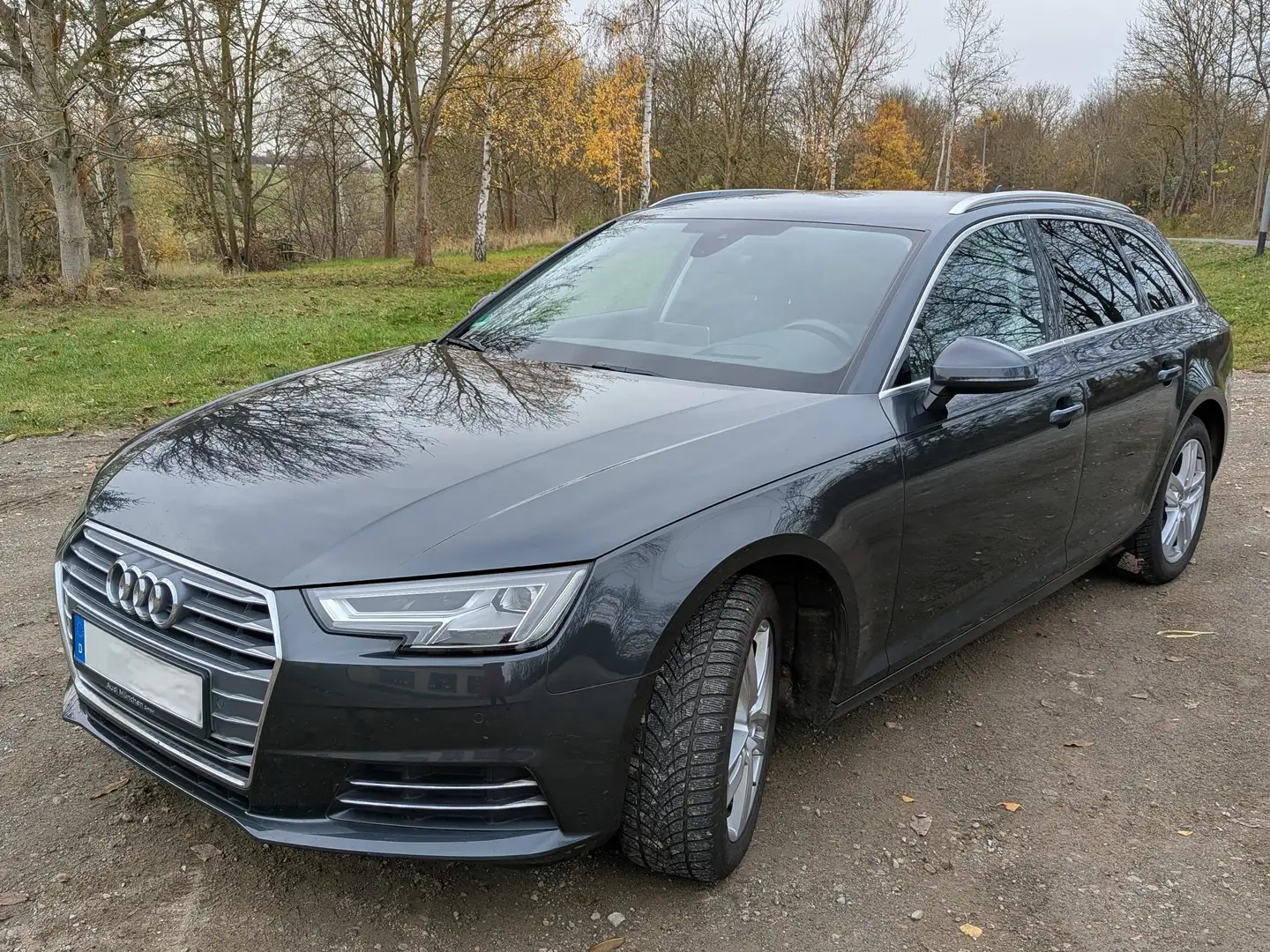 Audi A4 A4 Avant 2.0 TDI S tronic sport Grau - 1