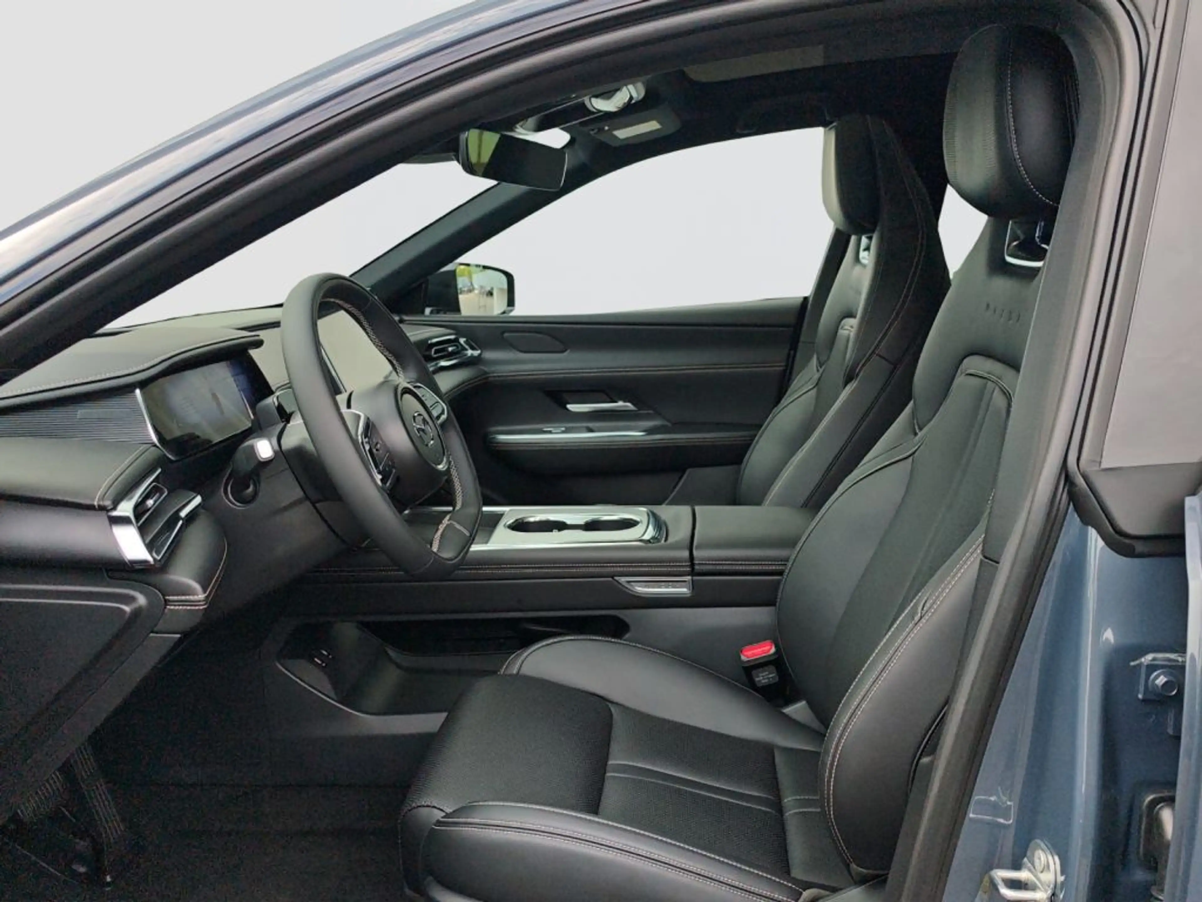 Mazda 6e EV Long Range Takumi — photo 6