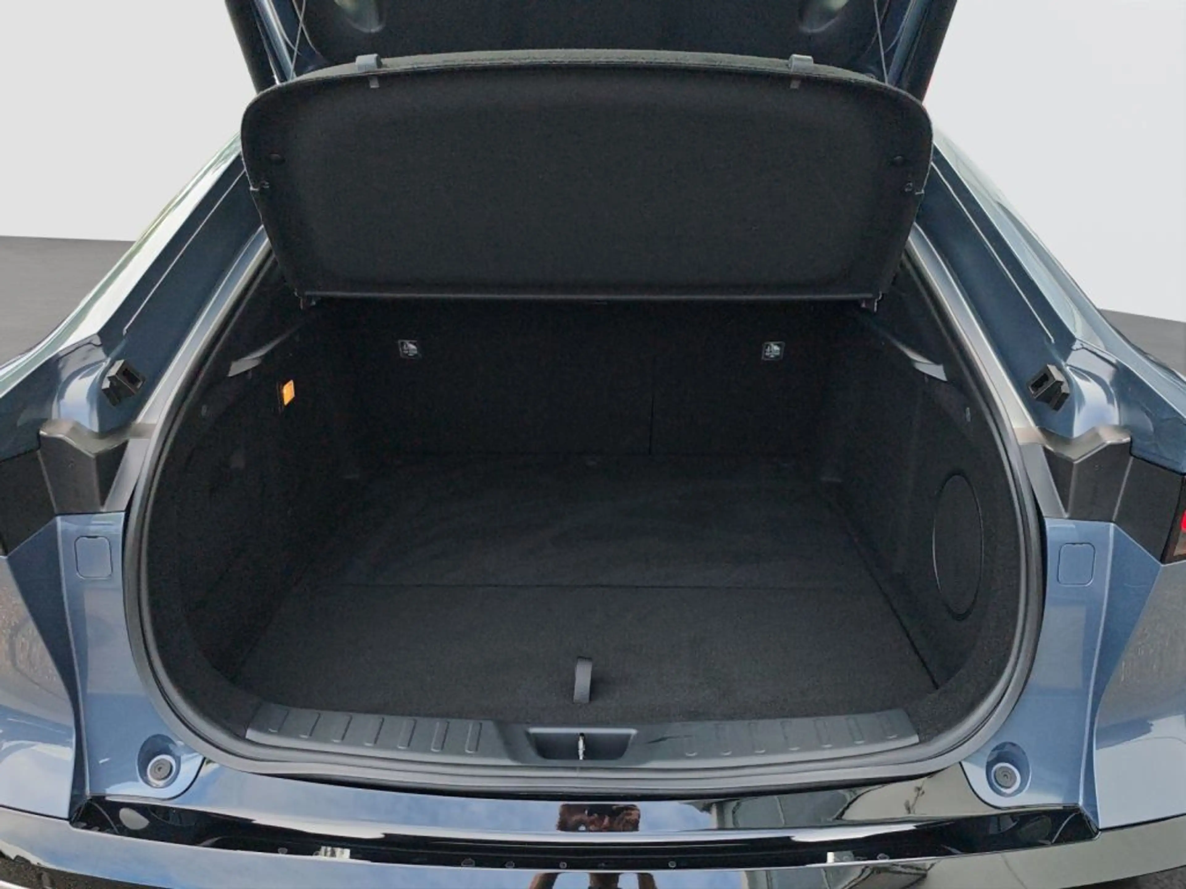 Mazda 6e EV Long Range Takumi — photo 13